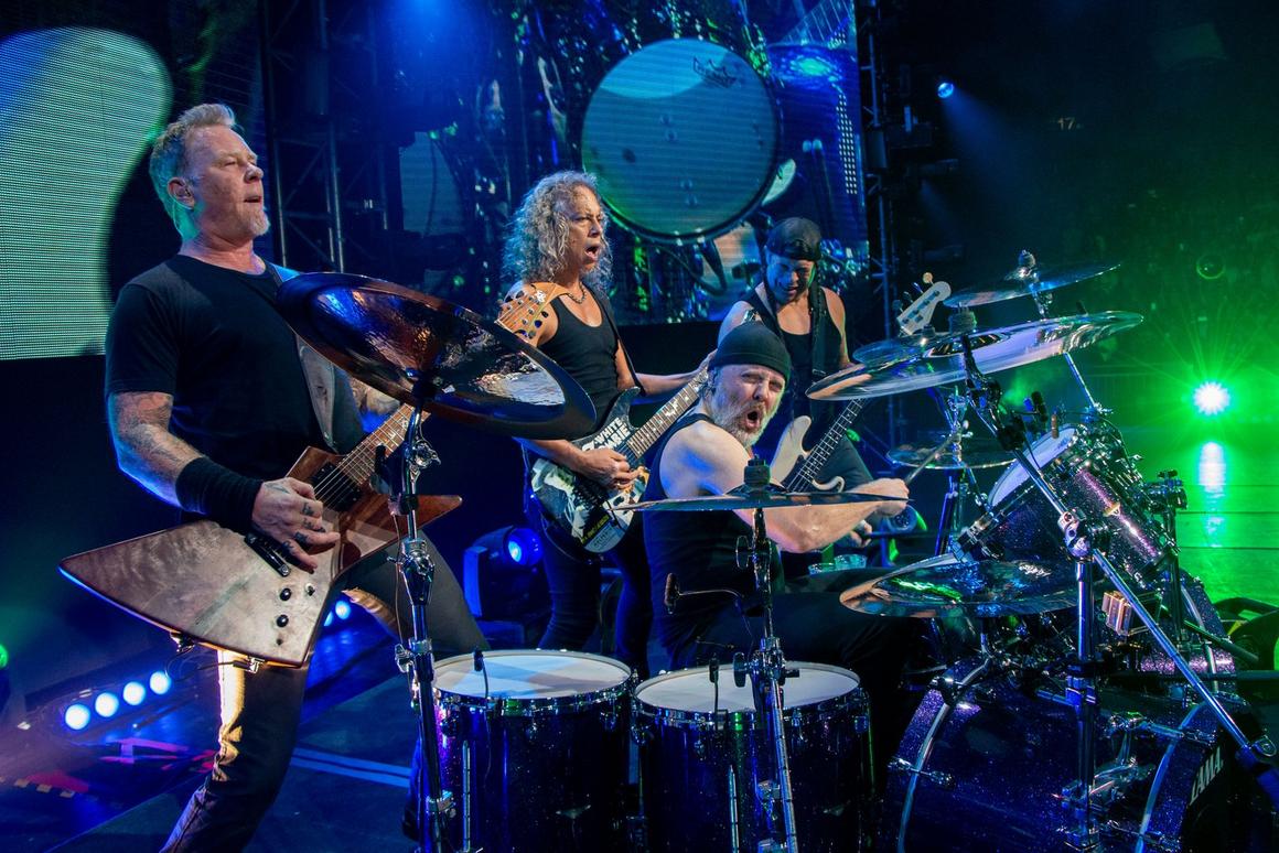 Photo gallery from the gig in Chek Lap Kok, Hong Kong shot on January 20, 2017